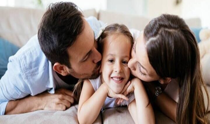 Good Parenting Tips: सोने से पहले बच्चे से पूछें ये 6 सवाल, पैरेंटिंग कोच ने बताया—रिश्ता जिंदगी भर रहेगा मजबूत