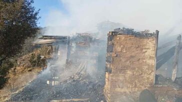 Himachal News Update: रसोई घर में रखा गैस सिलेंडर ब्लास्ट! दो मंजिला मकान जलकर राख, मकान मालिक झुलसा