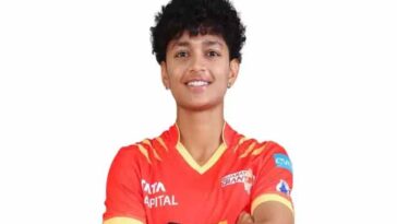 WPL 2026 Anushka Sharma Debut: कौन है 22 साल की अनुष्का शर्मा जो बन गई WPL 2026 क्रिकेट की नई सनसनी