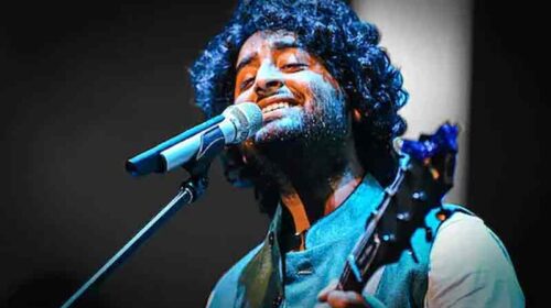 Arijit Singh: शोहरत से दूर और सुकून के काफी करीब हैं अरिजीत सिंह! जानिए उनका साधारण जीवन और रिटायरमेंट की कहानी Arijit Singh: शोहरत से दूर और सुकून के काफी करीब हैं अरिजीत सिंह! जानिए उनका साधारण जीवन और रिटायरमेंट की कहानी
