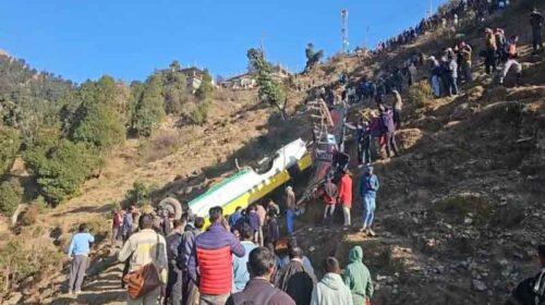 Sirmour News : गहरी खाई में गिरी बस! 7 लोगों की मौत, कई यात्री घायल