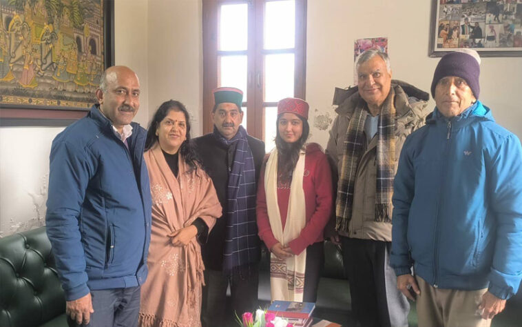 HP News: एचपीएएस परीक्षा में दिव्य ज्योति कटोच ने पाई सफलता! उपमुख्य सचेतक केवल सिंह पठानिया ने किया सम्मानित