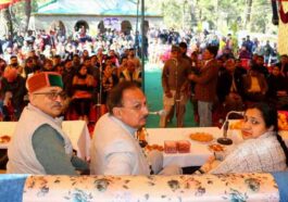 सरकार गांव के द्वार कार्यक्रम: 92 जनसमस्याएं और विकासात्मक मांगे हुई प्राप्त! अधिकांश का मौके पर निपटारा सरकार गांव के द्वार कार्यक्रम: 92 जनसमस्याएं और विकासात्मक मांगे हुई प्राप्त! अधिकांश का मौके पर निपटारा