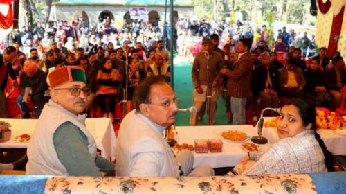 सरकार गांव के द्वार कार्यक्रम: 92 जनसमस्याएं और विकासात्मक मांगे हुई प्राप्त! अधिकांश का मौके पर निपटारा सरकार गांव के द्वार कार्यक्रम: 92 जनसमस्याएं और विकासात्मक मांगे हुई प्राप्त! अधिकांश का मौके पर निपटारा