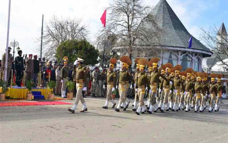 Republic Day 2026: राज्यपाल ने 77वें गणतंत्र दिवस पर राष्ट्रीय ध्वज फहराया! मार्च पास्ट की ली सलामी Republic Day 2026: राज्यपाल ने 77वें गणतंत्र दिवस पर राष्ट्रीय ध्वज फहराया! मार्च पास्ट की ली सलामी