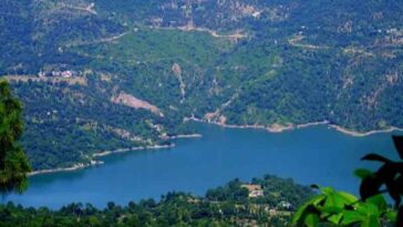 Himachal News : गोविंद सागर झील में निर्धारित सुरक्षित सीमा से आगे न जाए लोग! डीसी ने जारी की एडवाइजरी