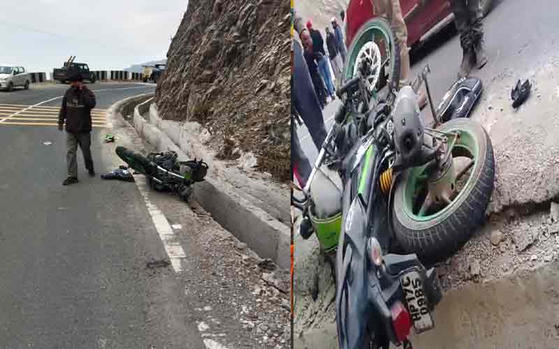 एनएच-707 पर भीषण हादसा: कार की टक्कर से बाइक सवार की मौत, दूसरा गंभीर