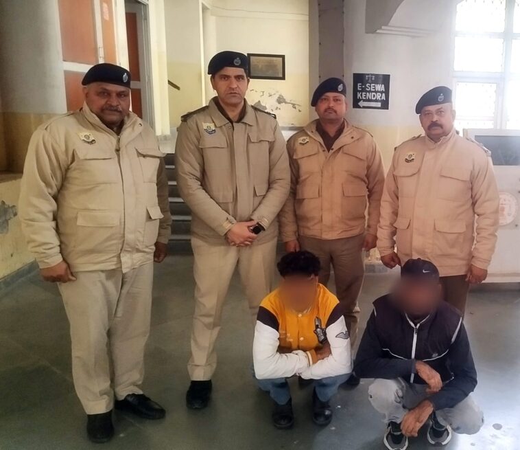 Paonta Sahib: बाइक पर चोरी-छुपे ले जा रहे थे चिट्टा! पुलिस ने सलाखों के पीछे पहुंचाए दो तस्कर