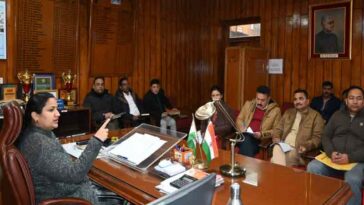 Sirmour News : पांवटा में अब रात को ही चलेंगे बड़े वाहन! डीसी ने दिए निर्देश, सड़क किनारे लगेंगे पैरापिट व क्रैश बैरियर