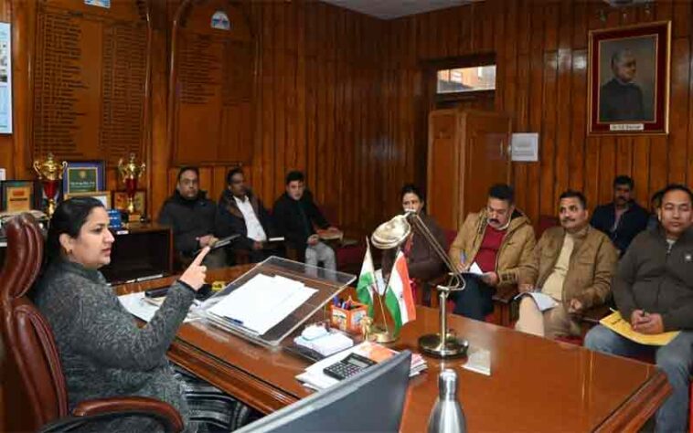 Sirmour News : पांवटा में अब रात को ही चलेंगे बड़े वाहन! डीसी ने दिए निर्देश, सड़क किनारे लगेंगे पैरापिट व क्रैश बैरियर Sirmour News : पांवटा में अब रात को ही चलेंगे बड़े वाहन! डीसी ने दिए निर्देश, सड़क किनारे लगेंगे पैरापिट व क्रैश बैरियर