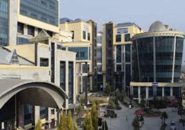 Himachal Latest News: कमरे में घुसकर जूनियर छात्र से मारपीट मामले में तीन प्रशिक्षु डॉक्टर हॉस्टल से निष्कासित! जुर्माना भी लगाया