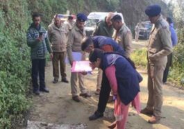Himachal Crime News: सड़क पर फेंका नवजात का शव! नोच-नोच कर खा रहे थे कौवे
