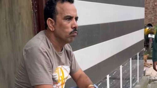 Youtuber Shadab Jakati Controversy: फिर विवादों में घिरा कॉमेडी रील्स का बादशाह! नेटवर्थ जानकर चौंक जाएंगे आप Youtuber Shadab Jakati Controversy: फिर विवादों में घिरा कॉमेडी रील्स का बादशाह! नेटवर्थ जानकर चौंक जाएंगे आप