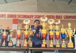 Paonta Sahib: हैंडबॉल मे नेशनल खेलेगी सिरमौर की स्नेहा! स्कूल नेशनल गेम्स के लिए हुआ सिलेक्शन`