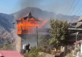 Himachal News Update: जुन्गा रियासत का 200 साल पुराना शाही महल जलकर राख! क्योंथल के राजा करते थे निवास