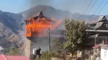 Himachal News Update: जुन्गा रियासत का 200 साल पुराना शाही महल जलकर राख! क्योंथल के राजा करते थे निवास