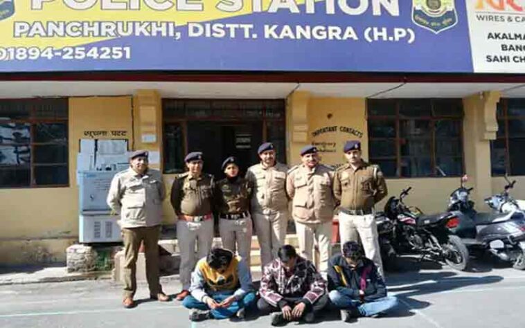 Himachal Crime News: पिकअप में हो रही थी चरस की सप्लाई! पुलिस ने सलाखों के पीछे पहुंचाए तीन तस्कर