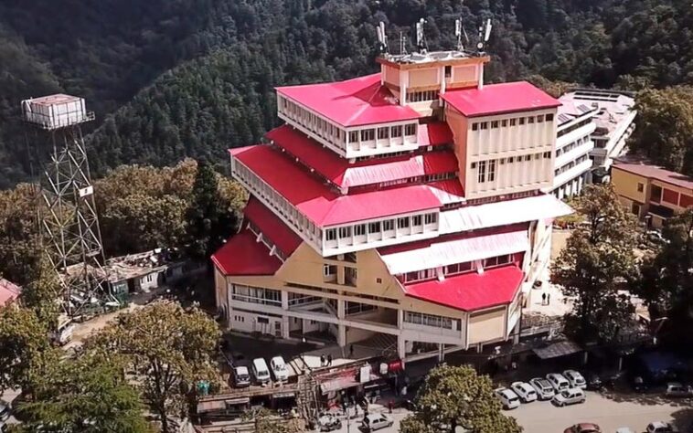 Himachal Crime News: हिमाचल यूनिवर्सिटी में प्रोफेसर ने फर्जी प्रमाण पत्र से हथिया ली नौकरी! ऐसे हुआ खुलासा