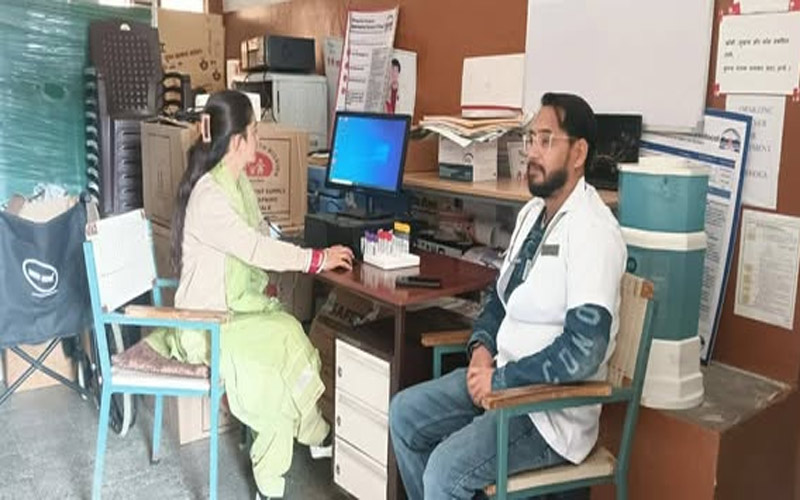 Himachal News Alert: दूरदराज़ क्षेत्र सीएचसी अशला में लैब टेस्ट सुविधा शुरू! 110 प्रकार के टेस्ट होंगे निःशुल्क