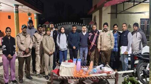 Paonta Sahib : पांवटा के जंगल में काकड़ का शिकार! घर से 12 किलोग्राम मांस बरामद, बंदूक व हथियार भी पकड़े Paonta Sahib : पांवटा के जंगल में काकड़ का शिकार! घर से 12 किलोग्राम मांस बरामद, बंदूक व हथियार भी पकड़े