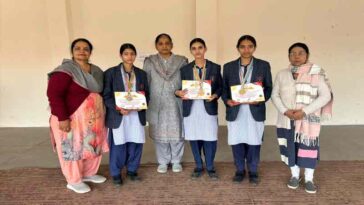 ​Paonta Sahib : अंतरराष्ट्रीय हिंदी ओलंपियाड में गुरु नानक मिशन पब्लिक स्कूल के छात्रों का डंका! जीता स्वर्ण पदक