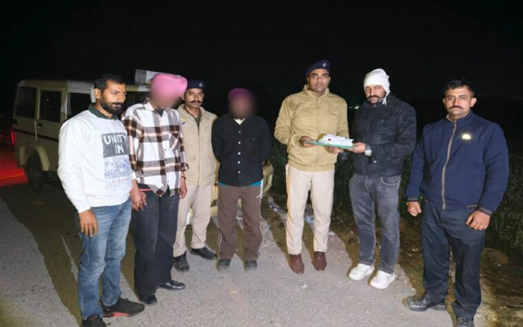 Sirmour News : पांवटा में अफीम के साथ दो तस्कर काबू! तीसरा फरार, आरोपी की तलाश में जुटी पुलिस
