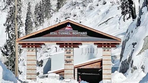 अटल टनल के पास बढ़ा खतरा: गर्मी से ढीली हो रही बर्फ, पहाड़ खिसकने की आशंका; प्रशासन की सख्त एडवाइजरी