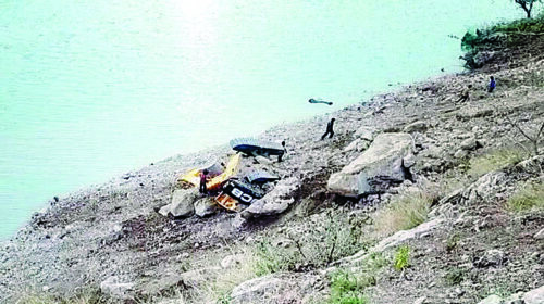 पहाड़ी से गिरा मलबा बना मौ**त का कारण: हिमाचल के सुंदरनगर में JCB ऑपरेटर की दर्दनाक मौ**त