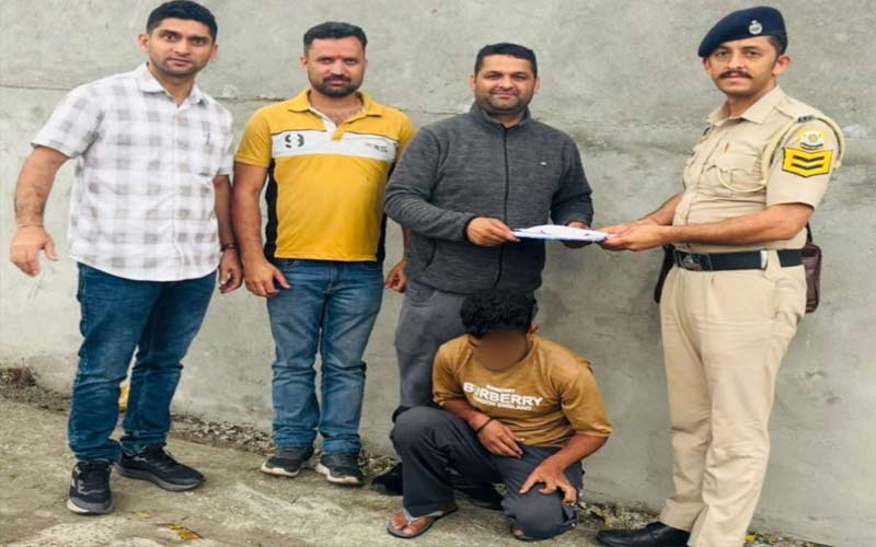 Paonta Sahib: पांवटा में स्पेशल डिटेक्शन टीम के हत्थे चढ़ा तस्कर! कब्जे से हेरोइन बरामद