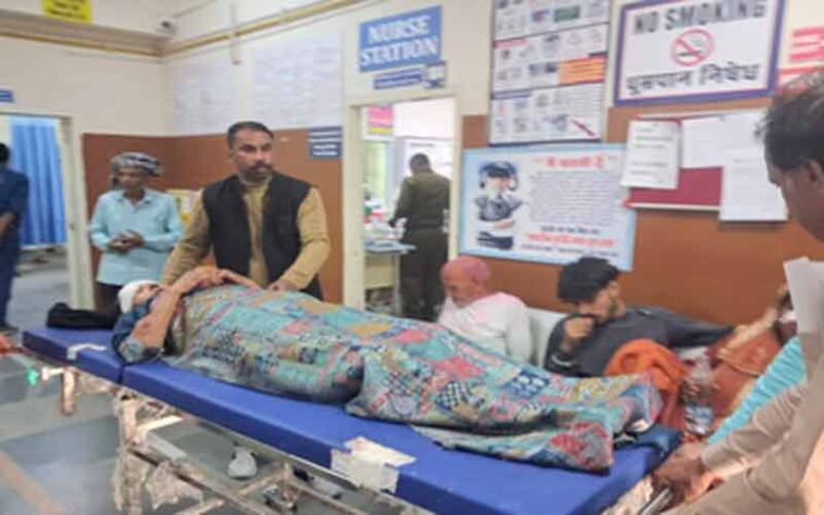 Himachal Road Accident: एचआरटीसी बस और कार के बीच ज़बरदस्त भिड़ंत! शोक सभा से लौट रहे पांच लोग जख्मी Himachal Road Accident: एचआरटीसी बस और कार के बीच ज़बरदस्त भिड़ंत! शोक सभा से लौट रहे पांच लोग जख्मी