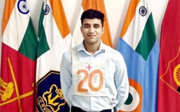 Achievement: देश सेवा के लिए लाखों के पैकेज को कहा ना! अब भारतीय सेना में लेफ्टिनेंट बना हिमाचल का बेटा Achievement: देश सेवा के लिए लाखों के पैकेज को कहा ना! अब भारतीय सेना में लेफ्टिनेंट बना हिमाचल का बेटा
