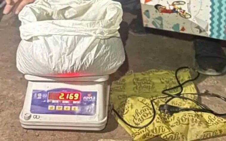 Himachal Crime News: भारी मात्रा में चूरा पोस्त बरामद! हज़ारों की नकदी भी पकड़ी, तस्कर काबू Himachal Crime News: भारी मात्रा में चूरा पोस्त बरामद! हज़ारों की नकदी भी पकड़ी, तस्कर काबू