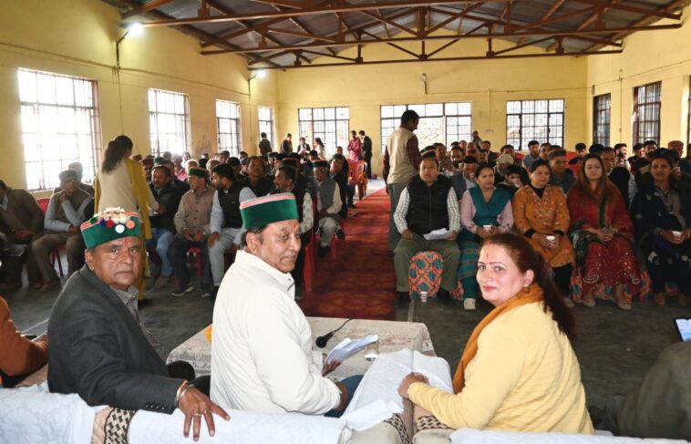 राजगढ़ में बोले जगत सिंह नेगी: बाग़वानी को सशक्त बनाने के लिए सरकार प्रतिबद्ध राजगढ़ में बोले जगत सिंह नेगी: बाग़वानी को सशक्त बनाने के लिए सरकार प्रतिबद्ध