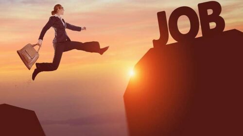 Jobs In Himachal: ट्रेनी मशीन ऑपरेटर के भरें जा रहे 30 पद! 8वीं से 12वीं पास तक को मौका