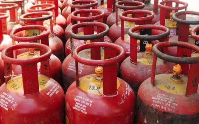 LPG सप्लाई नियम: मिडिल ईस्ट युद्ध का असर भारत के किचन तक! LPG सिलेंडर सप्लाई पर संकट, कमर्शियल की रिफिलिंग बंद