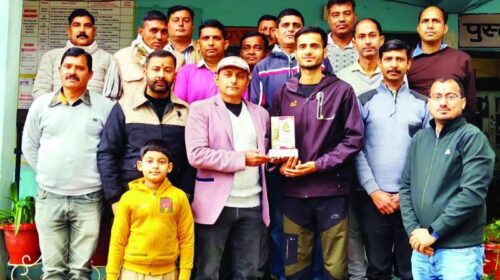 Achievement: बचपन में सिर से उठा पिता का साया! फिर भी नहीं मानी हार, अब लेफ्टिनेंट बना हिमाचल का अभिषेक