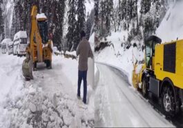 Himachal News Update: अटल टनल मार्ग पर बर्फ हटाने के कार्य में जुटी मशीनरी! प्रशासन सतर्क