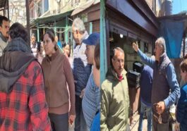 Himachal News Update: दुकान पर कब्जे को लेकर बड़ा विवाद! आपस में उलझे दो समुदाय, भारी पुलिस बल तैनात