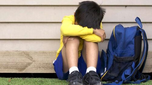 Parenting Tips: हर सुबह स्कूल जाने के लिए परेशान करता है बच्चा! अपनाएं यह पेरेंटिंग टिप्स, खुद से उठकर होगा तैयार