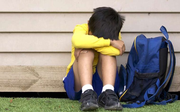 Parenting Tips: हर सुबह स्कूल जाने के लिए परेशान करता है बच्चा! अपनाएं यह पेरेंटिंग टिप्स, खुद से उठकर होगा तैयार