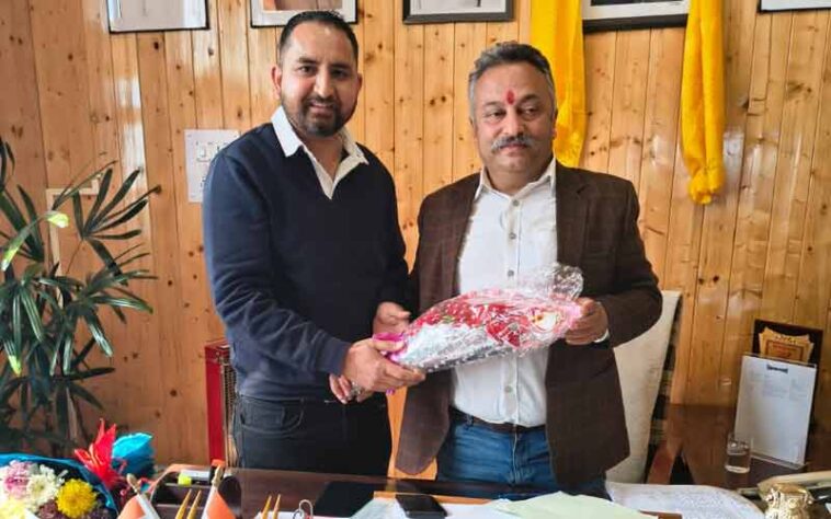 Paonta Sahib: शिक्षा मंत्री से मिले प्रदीप चौहान ठूंडू! सालवाला स्कूल के भवन व शौचालय के लिए मांगी धनराशि