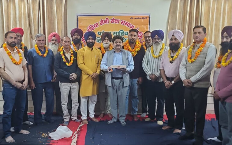 Paonta Sahib: गुरदीप सिंह गैरी को ऑल इंडिया सैनी समाज की पांवटा साहिब इकाई की कमान Paonta Sahib: गुरदीप सिंह गैरी को ऑल इंडिया सैनी समाज की पांवटा साहिब इकाई की कमान