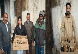 Sirmour News: कभी आर्थिक तंगी से जूझ रहे थे उर्वशी, प्रदीप और मुकेश! अब बैकयार्ड पोल्ट्री स्कीम से हो रही अच्छी कमाई