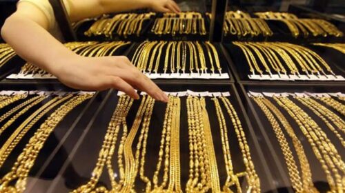 Gold-Silver Price: फिर गिरे सोने-चांदी के दाम! 1.58 लाख पर आया गोल्ड, चांदी 8 हज़ार से ज़्यादा सस्ती
