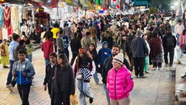 Himachal Tourism: मैदानी राज्यों में पारा चढ़ते ही हिमाचल में उमड़ने लगी पर्यटकों की भीड़! होटलों में बढ़ी ऑक्यूपेंसी