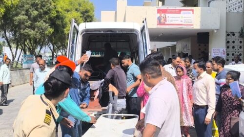 Una Accident: स्कूल बस की चपेट में आईं दो नन्हीं बहनें, हालत नाजुक… PGI चंडीगढ़ रेफर