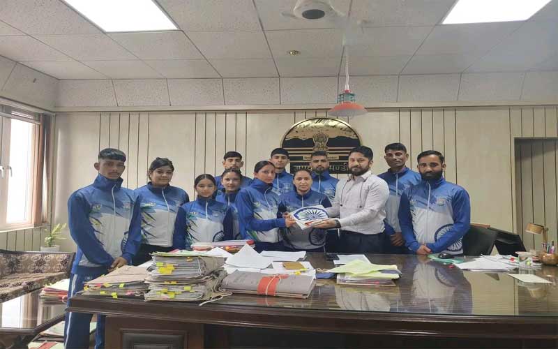 Himachal News Update: नेपाल के रण में उतरेंगे हिमाचल के 10 जांबाज! एशियन फ्रेंच किकबॉक्सिंग के लिए भारतीय टीम में चयन