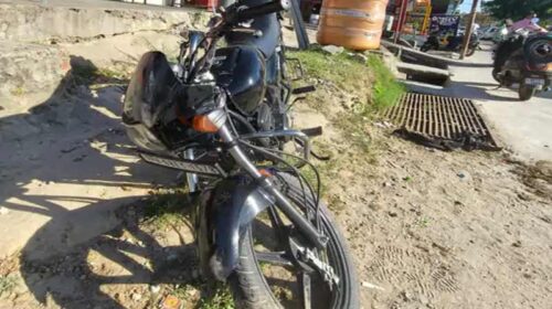 Accident In Himachal: सड़क किनारे खड़े व्यक्ति को तेज रफ्तार बाइक ने मारी टक्कर! अस्पताल पहुंचने से पहले ही तोड़ा दम
