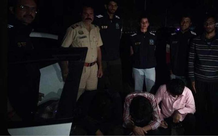 Himachal Crime News: हिमाचल में पकडे पंजाब के चार तस्कर! गाड़ी से मिली चरस की बड़ी खेप
