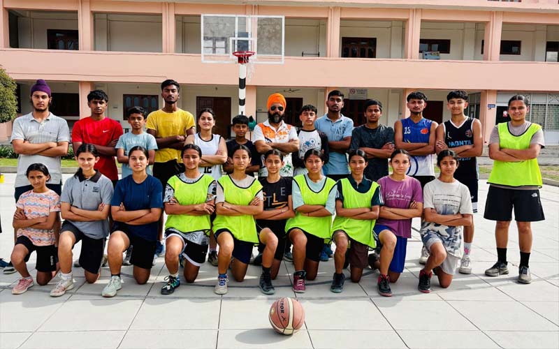 Paonta Sahib: राज्य स्तरीय बास्केटबॉल प्रतियोगिता के लिए GNMPS स्कूल पांवटा साहिब की टीम तैयार